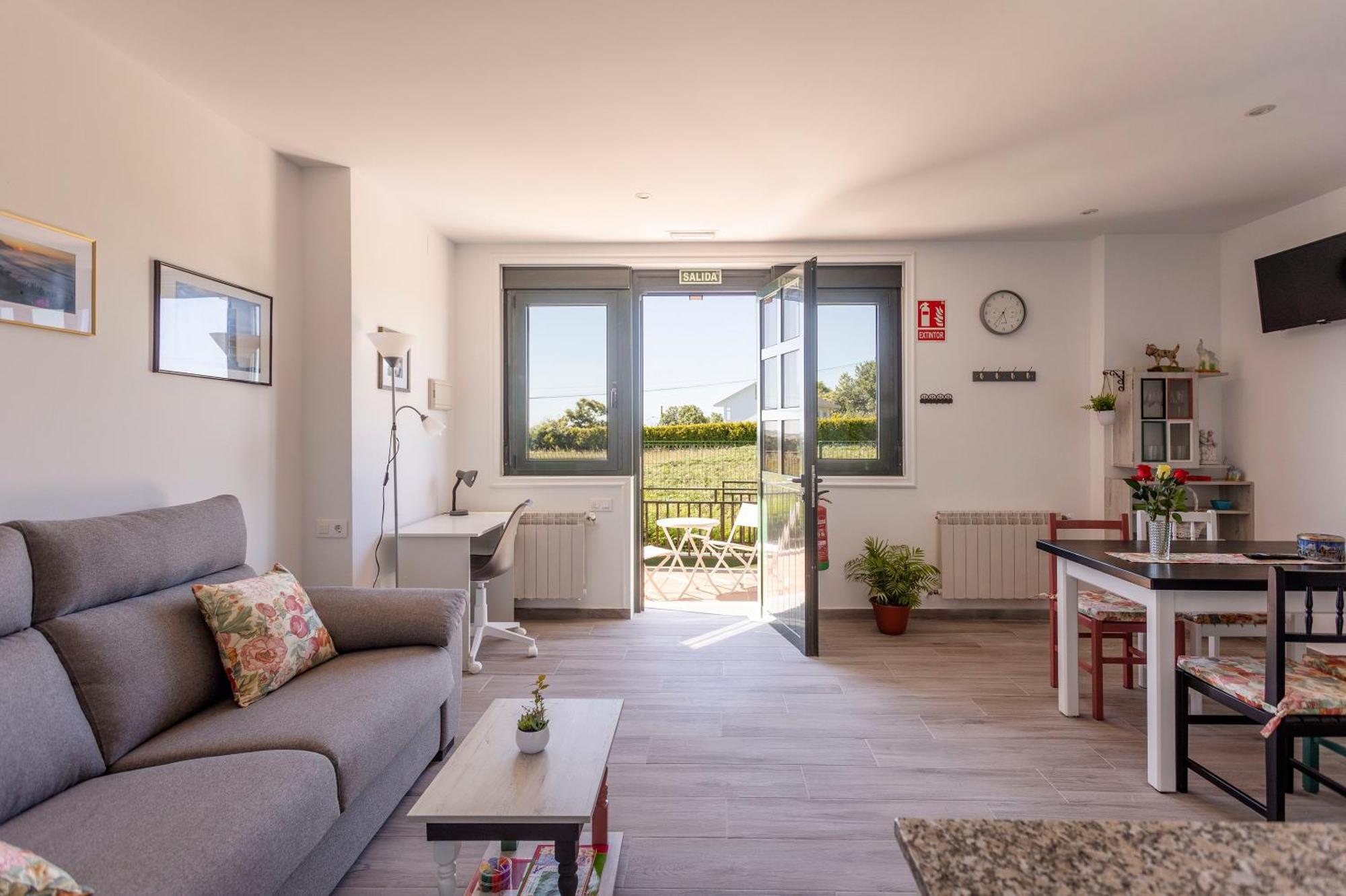 Apartment A Chousa Valdovino
